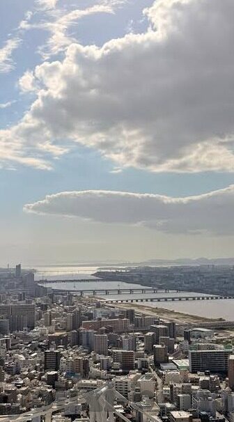 德州扑克牌名字-德州扑克，牌桌上的智慧与策略